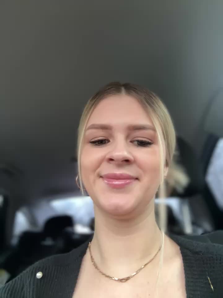 Love_Bri Adult Chat December 4, 2025