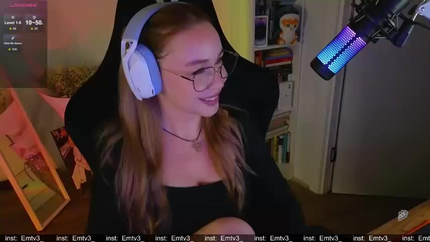 Emili1- Adult Chat December 4, 2025