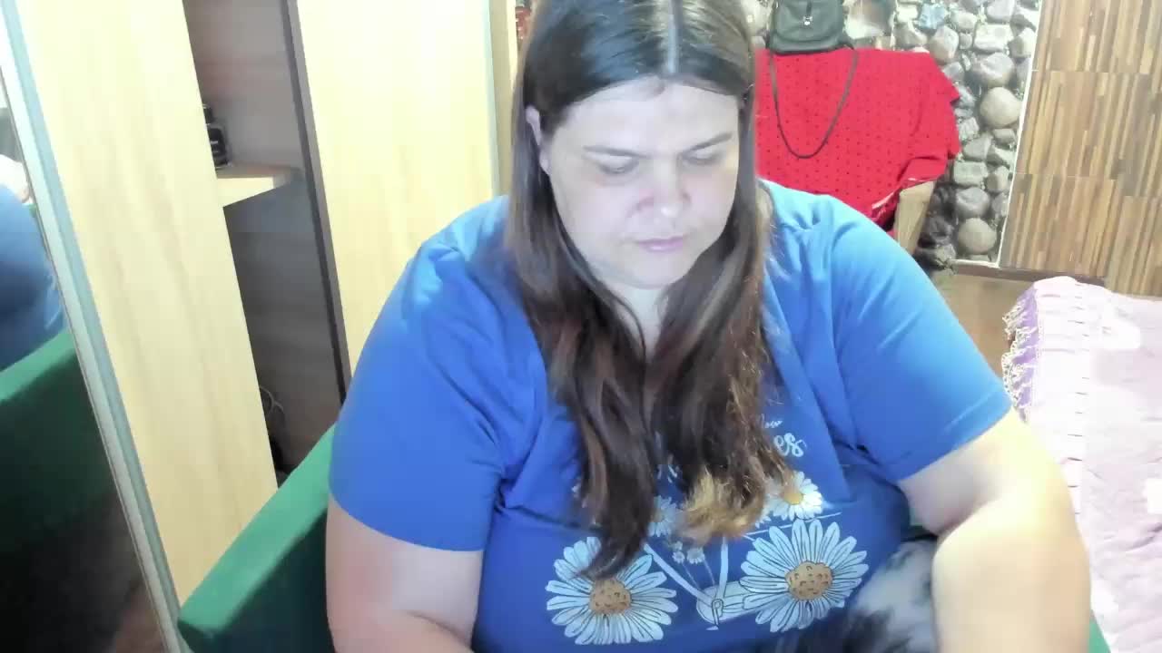 Ionysexylips69 Adult Chat December 5, 2025