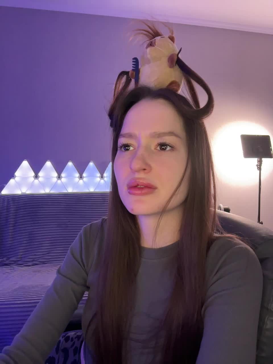 whiteTEA Adult Chat December 5, 2025