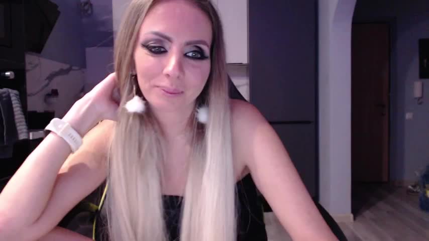 blondalina Adult Chat December 4, 2025