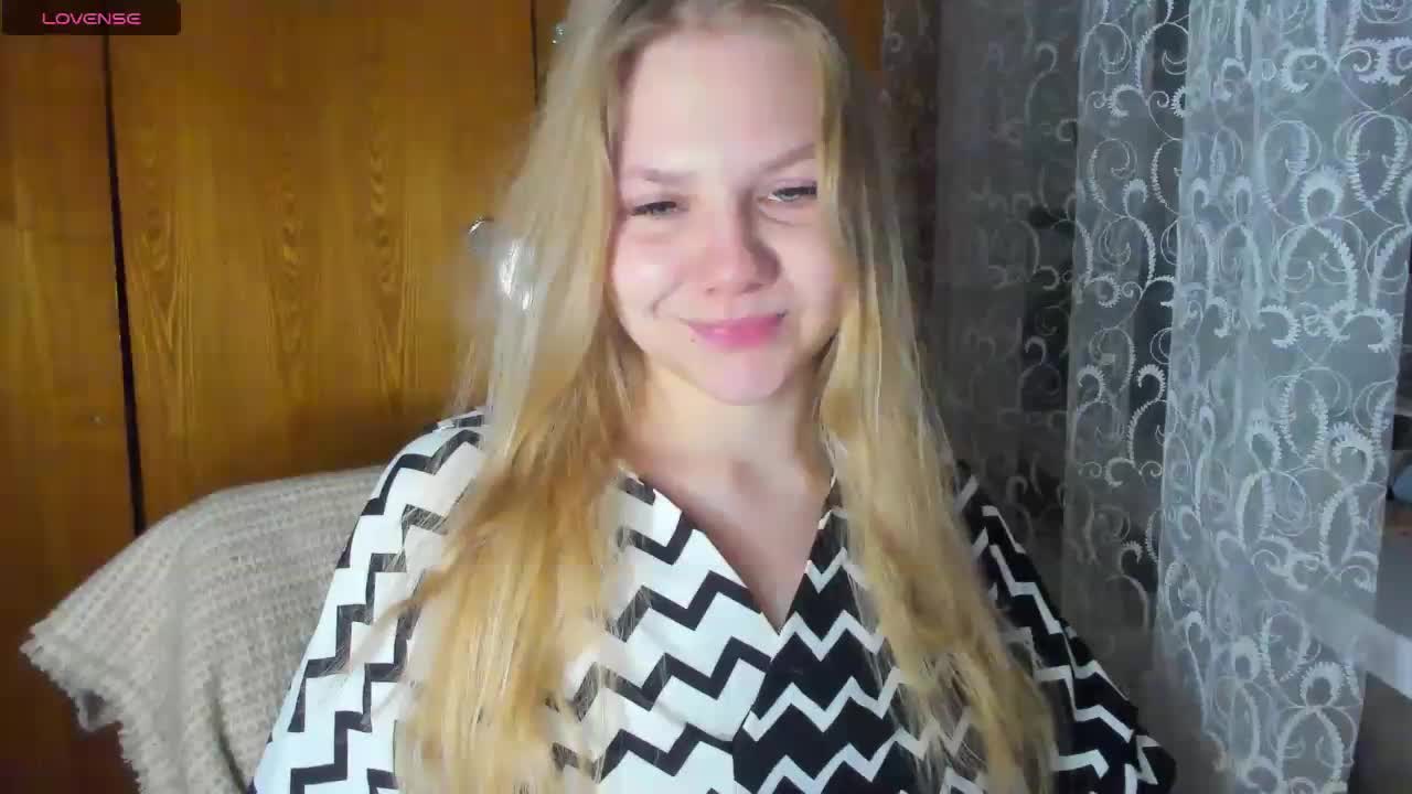 Emma-Frizea Adult Chat December 5, 2025