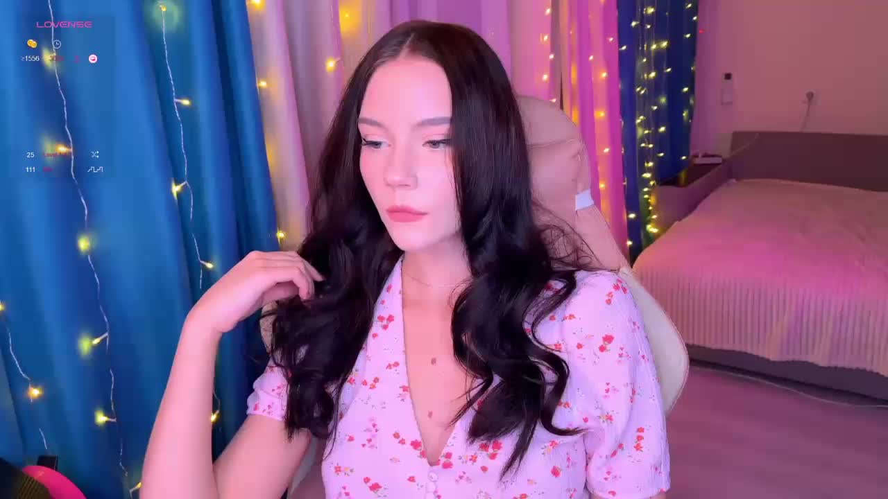 -Violetta- Adult Chat December 5, 2025