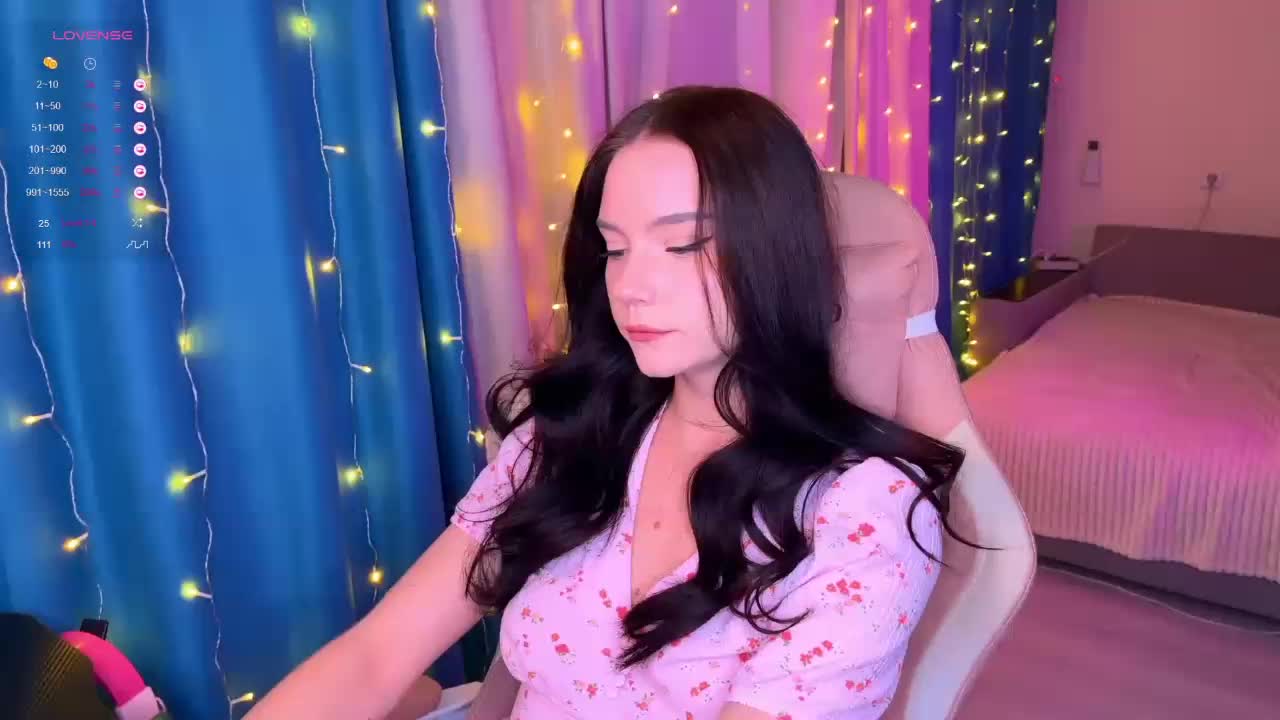 -Violetta- Adult Chat December 5, 2025