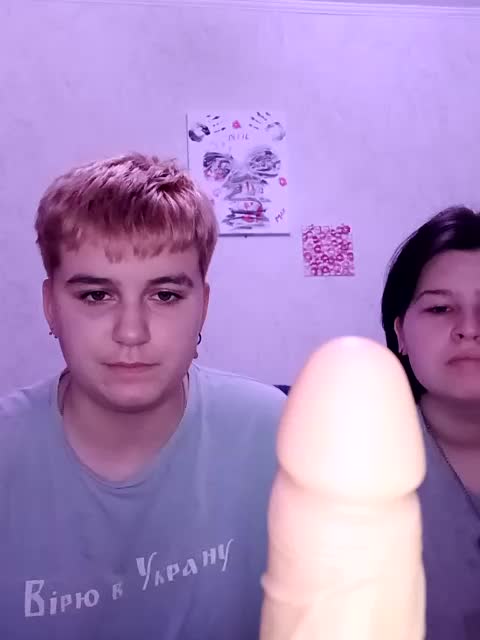 2Lesbians Adult Chat December 5, 2025