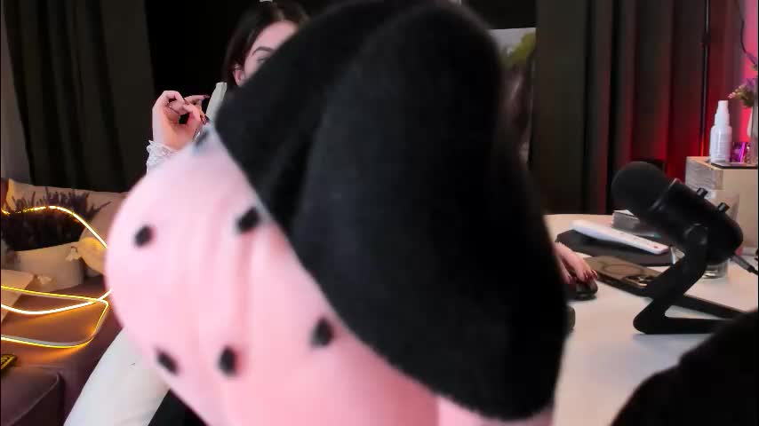 lolalemona Adult Chat December 4, 2025