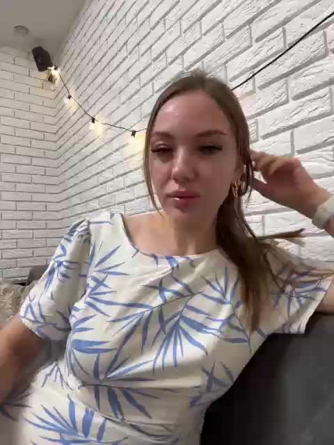 KitFox Adult Chat December 5, 2025