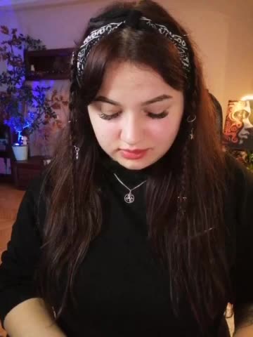 JuliaHesperaks Adult Chat December 4, 2025