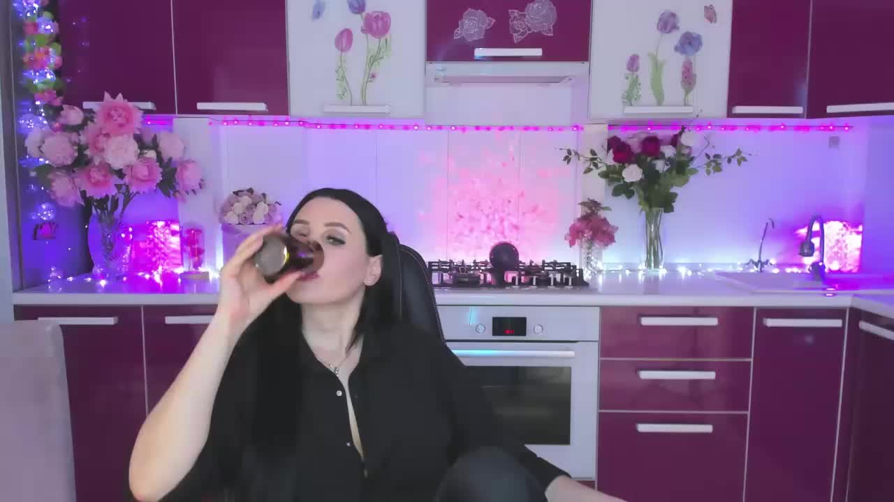 Olivija2020 Adult Chat December 5, 2025