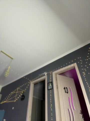 NickiLike Adult Chat December 5, 2025