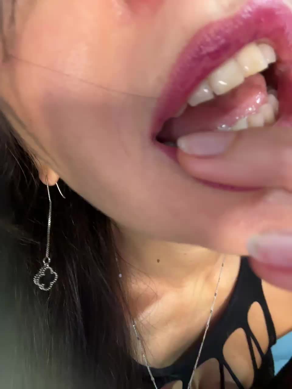 ElviraMilf Adult Chat December 5, 2025