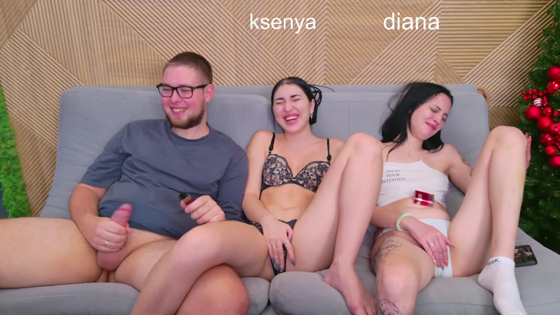 WebcamSlut Adult Chat December 5, 2025