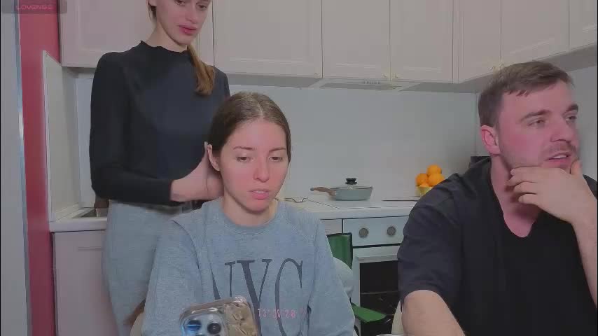 ihavepaws33 Adult Chat December 5, 2025