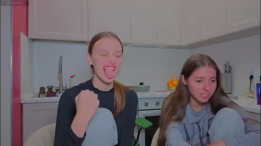 ihavepaws33 Adult Chat December 5, 2025