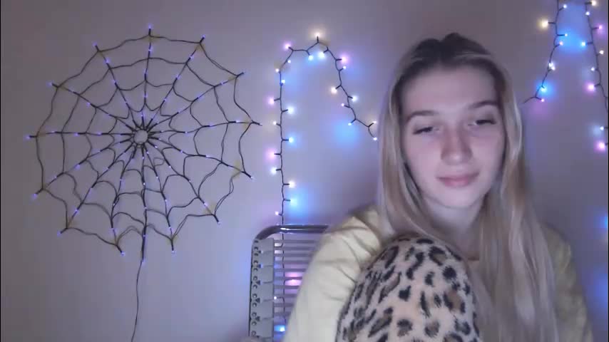 honeyveil Adult Chat December 5, 2025