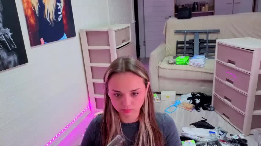 Misss_Vikk Adult Chat December 5, 2025