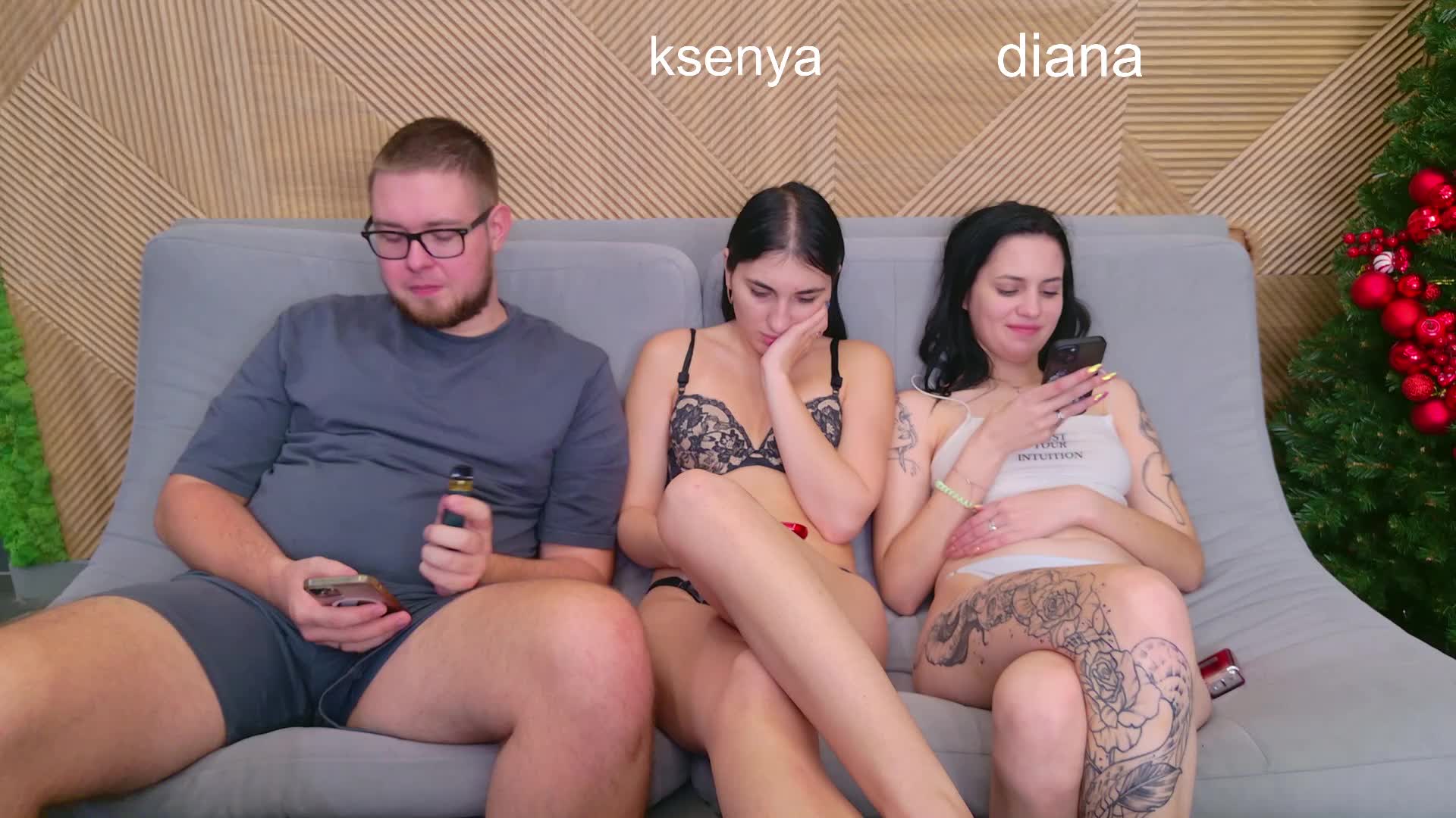 WebcamSlut Adult Chat December 5, 2025