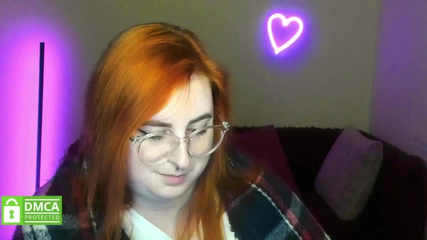 Aliciaredluv Adult Chat December 5, 2025