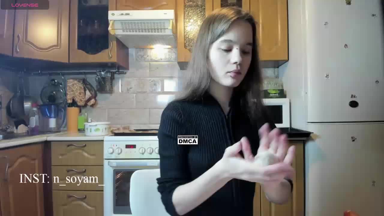 KikiSoHigh Adult Chat December 5, 2025