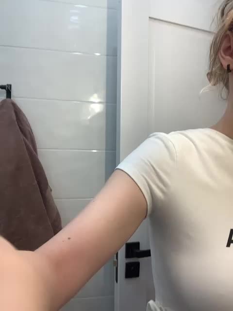 -Nezukoo- Adult Chat December 5, 2025