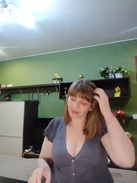 Veronika_Gold Adult Chat December 5, 2025