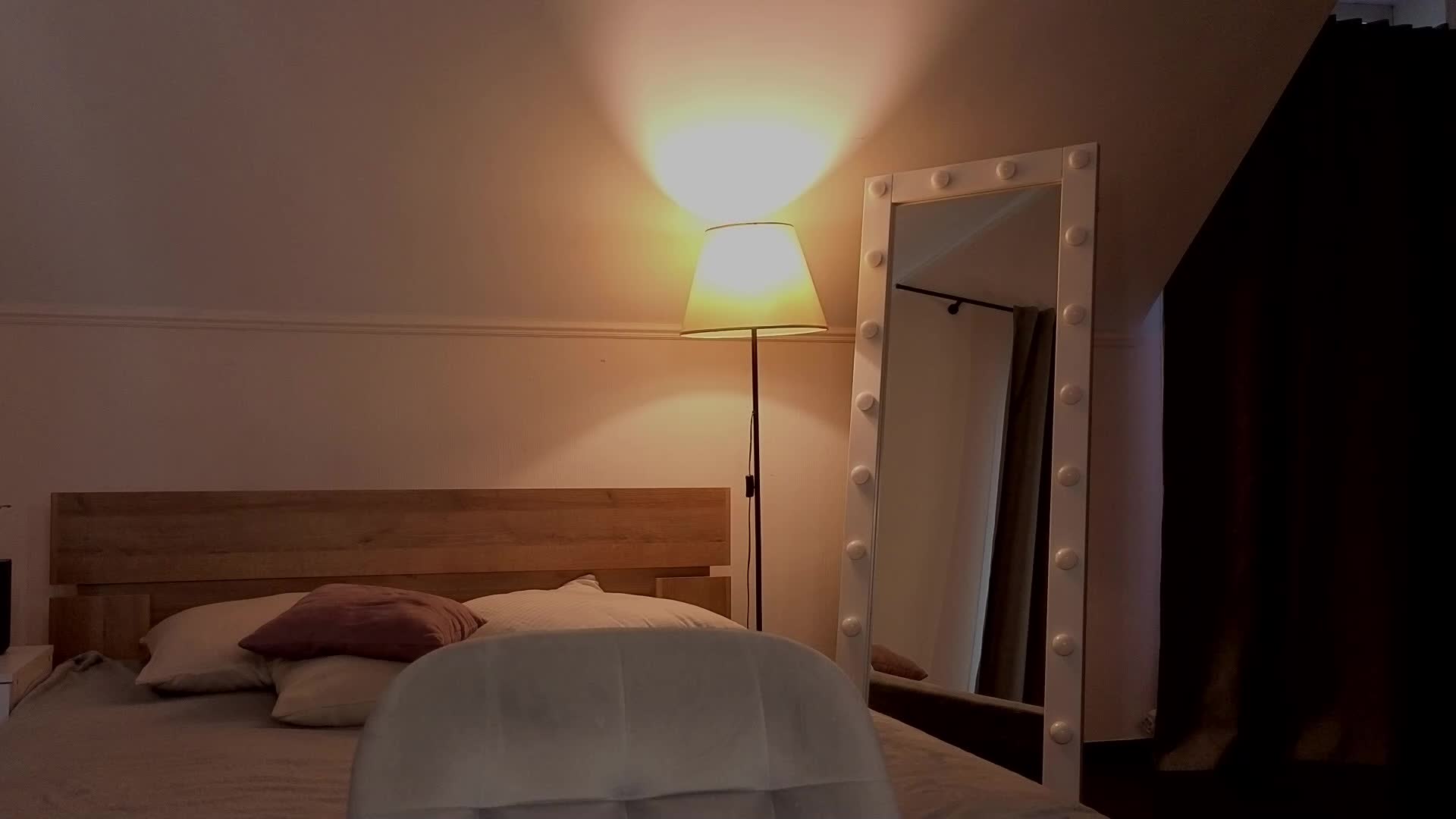 Necucubi Adult Chat December 5, 2025