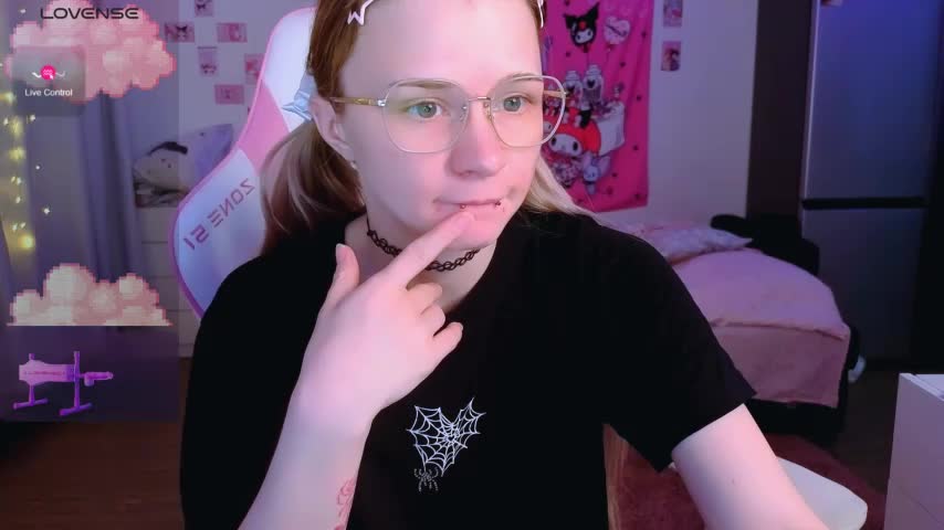 Milia_Parker Adult Chat December 5, 2025