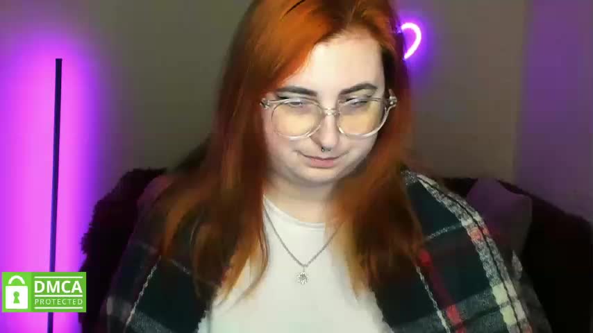 Aliciaredluv Adult Chat December 6, 2025