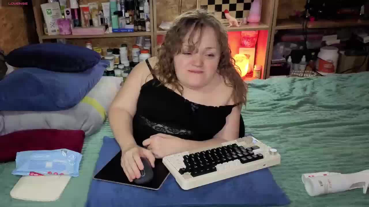 MiniNatali Adult Chat December 6, 2025