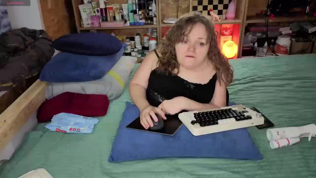 MiniNatali Adult Chat December 6, 2025