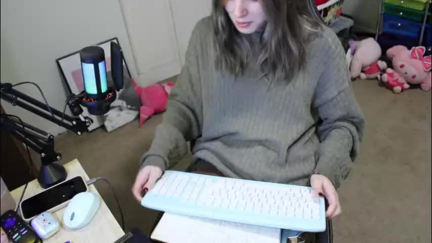 roxiethefox Adult Chat December 6, 2025