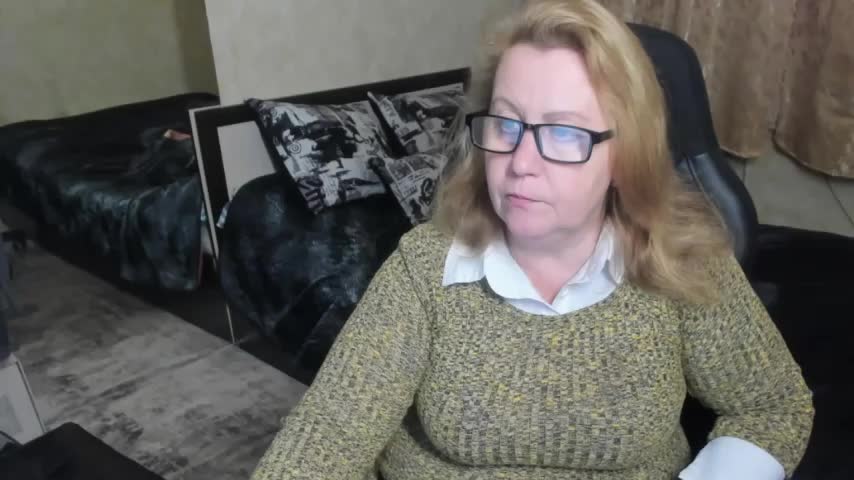 Frau_Marta Adult Chat December 6, 2025