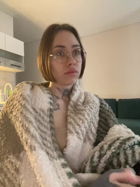 v_-_-_v Adult Chat December 6, 2025