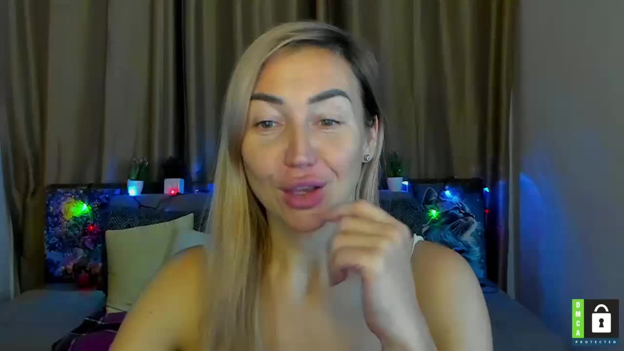Jullyblondkiss Adult Chat December 6, 2025