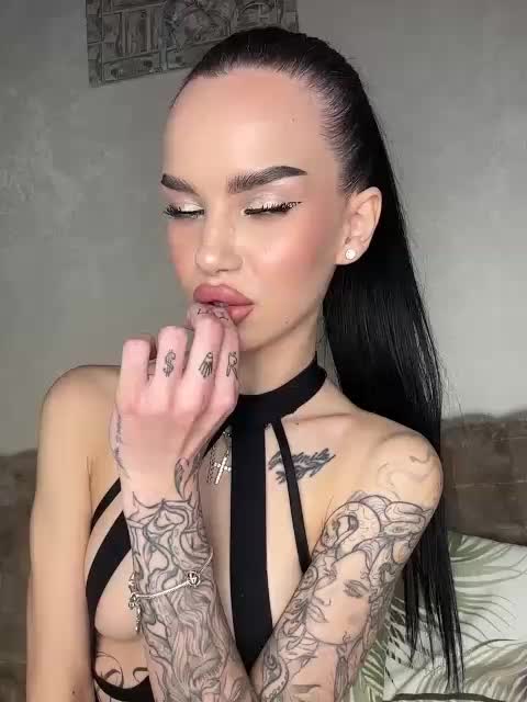 EvaDesire Adult Chat December 6, 2025