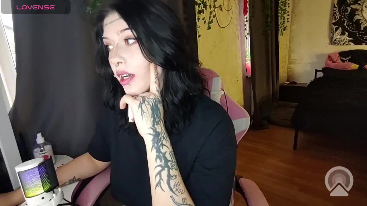 Harakassi Adult Chat December 6, 2025