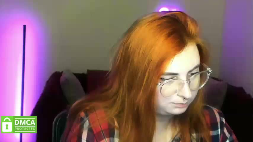 Aliciaredluv Adult Chat December 6, 2025
