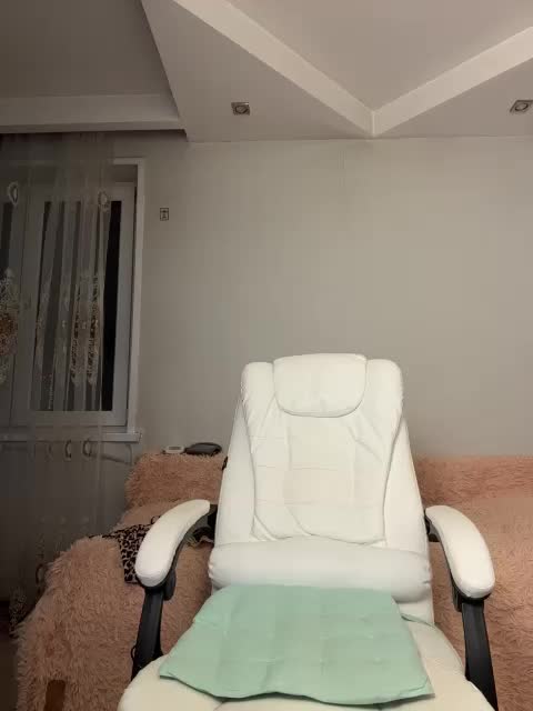 Eva-Bella Adult Chat December 6, 2025