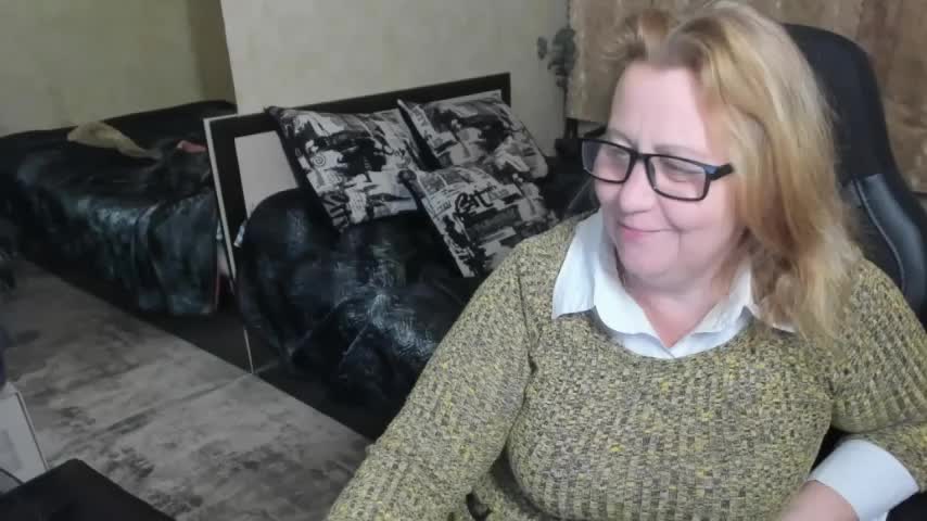 Frau_Marta Adult Chat December 6, 2025