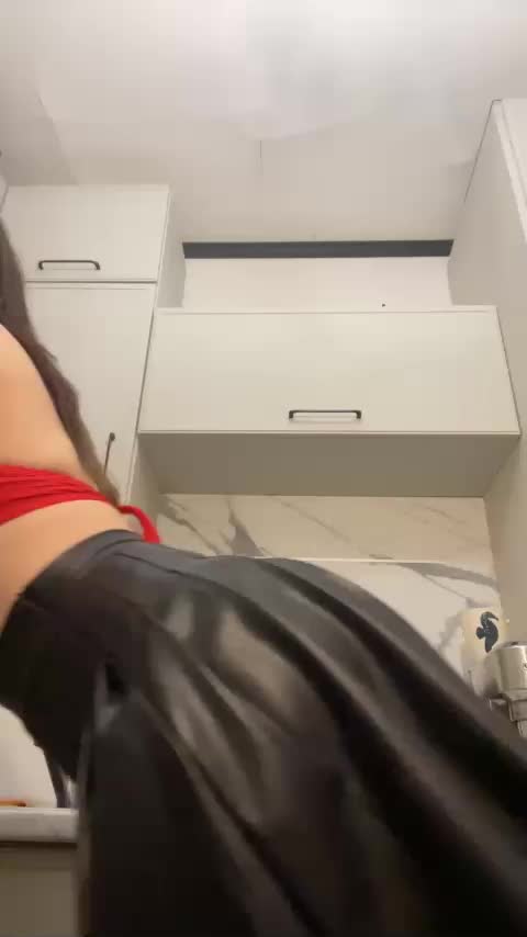 Azilanomi Adult Chat December 6, 2025