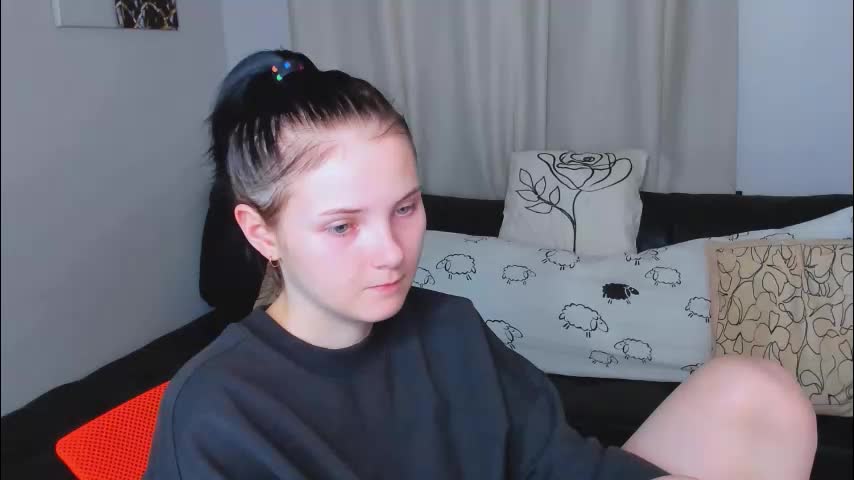 leila_xxbaby Adult Chat December 6, 2025