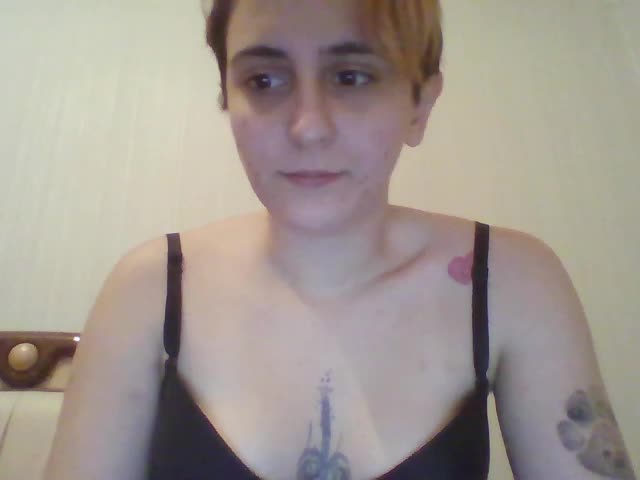 Hotredhead01 Adult Chat December 6, 2025