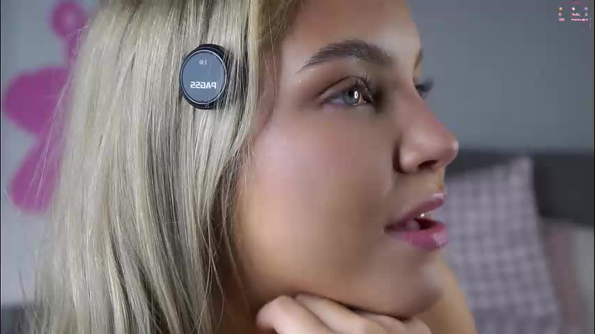 lipswithsmileonthem Adult Chat December 6, 2025