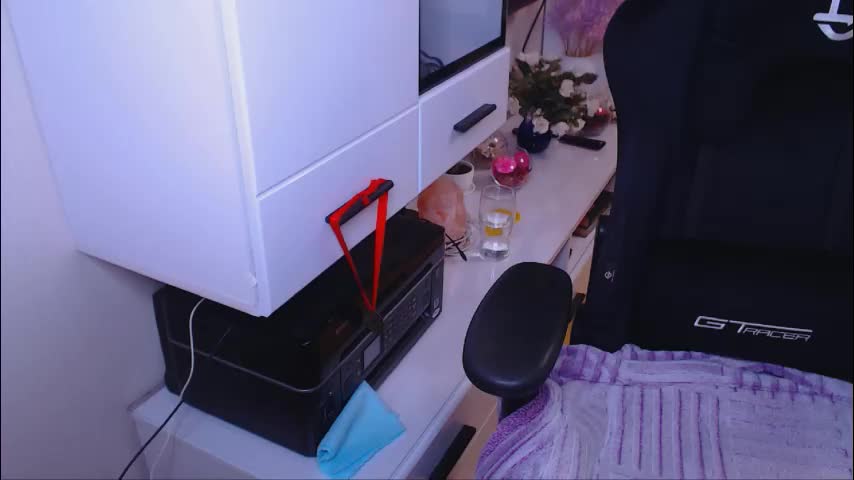 hairypussygranny Adult Chat December 6, 2025