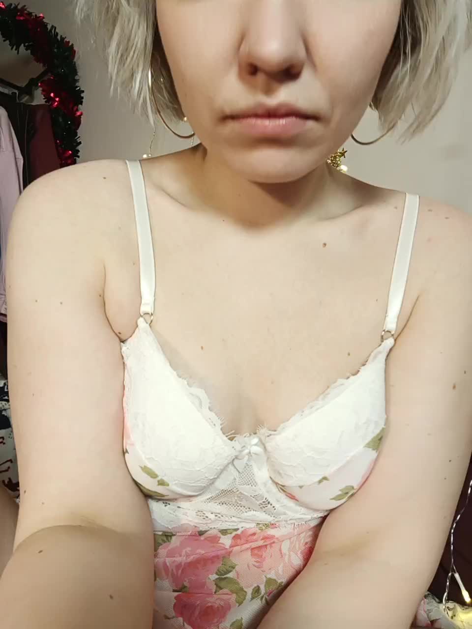 LadyAnny Adult Chat December 6, 2025