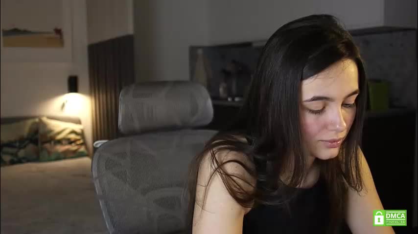 _whoareu_ Adult Chat December 6, 2025