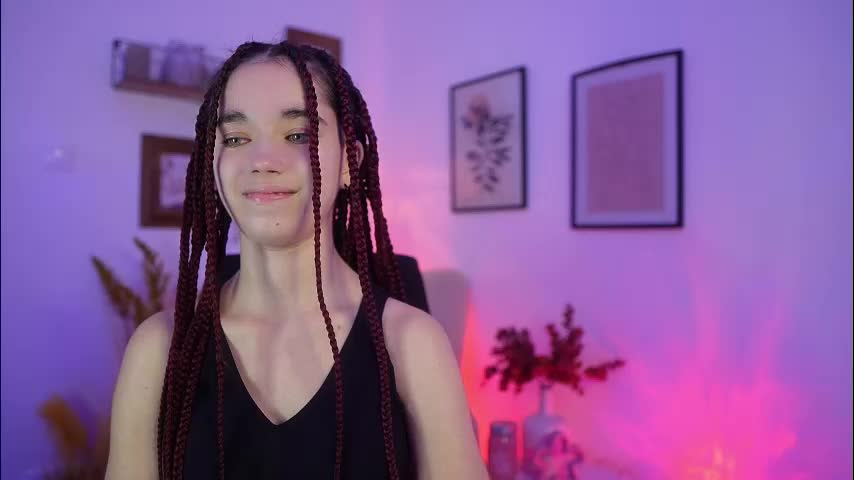 gia_paige18 Adult Chat December 7, 2025