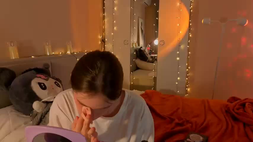 MiaLuw Adult Chat December 7, 2025