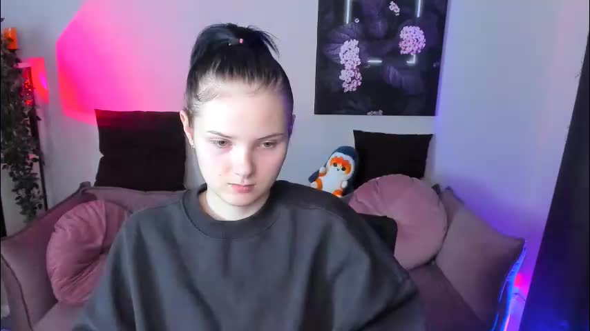 leila_xxbaby Adult Chat December 7, 2025