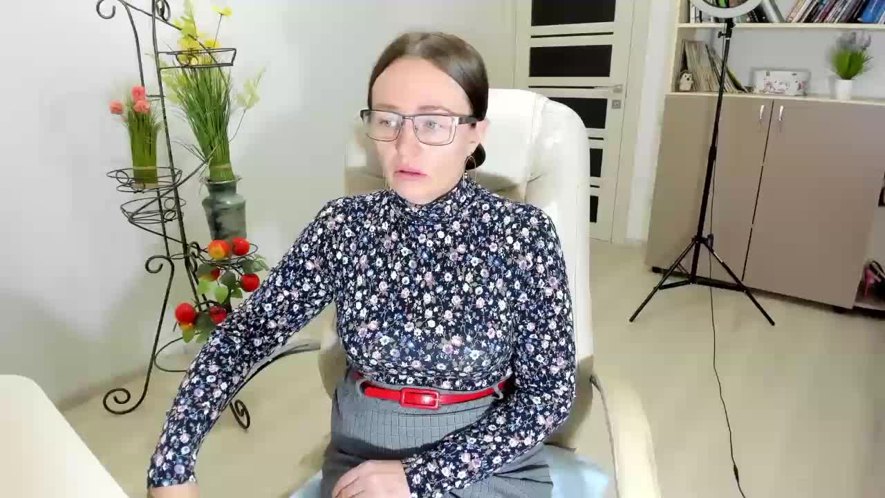 -Michelle- Adult Chat December 7, 2025